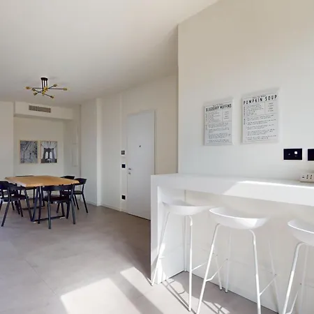 Baia Medea Splendido E Nuovissimo Attico Al 5to Piano